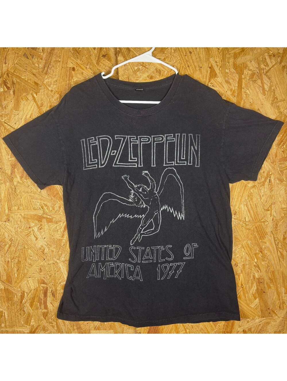 Led Zeppelin United States of America 1977 black T-shirt